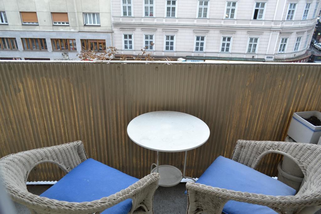 Goldfisch Apartment Hoher Markt Vienna Exterior photo